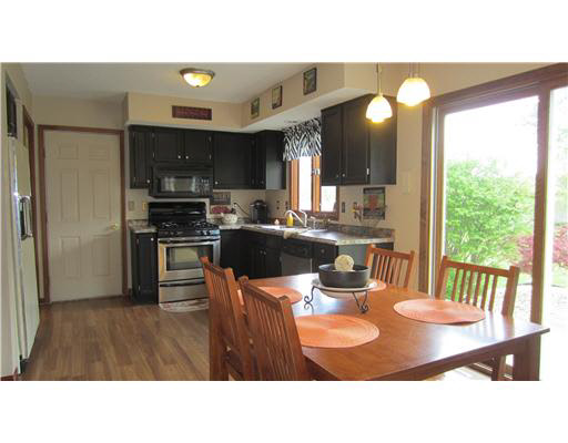 54944 Sunray Dr W, Osceola, IN 46561 photo 12