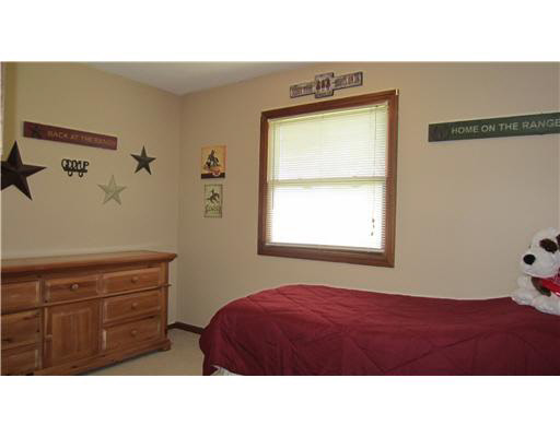 54944 Sunray Dr W, Osceola, IN 46561 photo 17