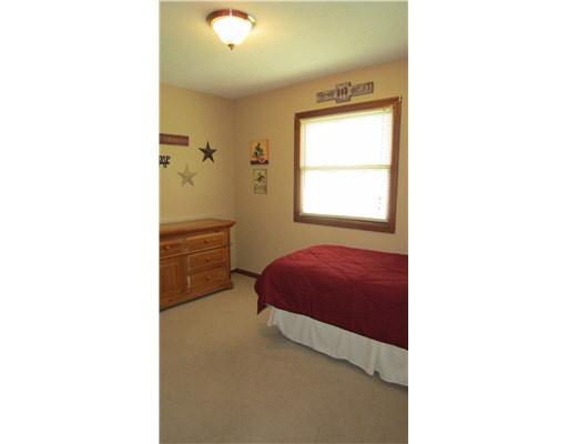 54944 Sunray Dr W, Osceola, IN 46561 photo 18