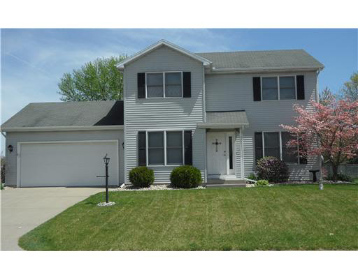 54944 Sunray Dr W, Osceola, IN 46561 photo 1