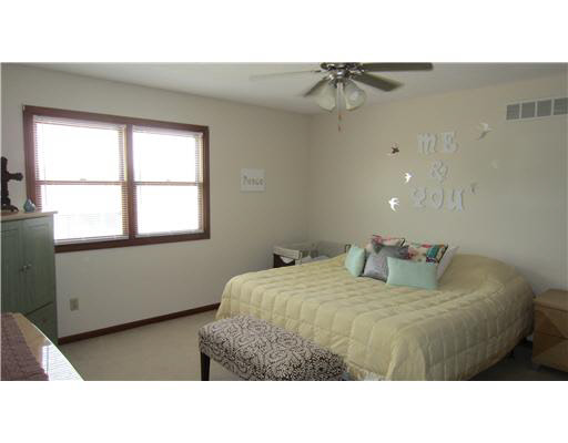 54944 Sunray Dr W, Osceola, IN 46561 photo 21