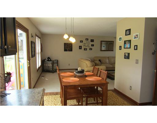 54944 Sunray Dr W, Osceola, IN 46561 photo 11