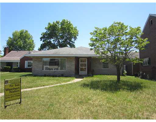 1307 Prospect Dr, Mishawaka, IN 46544 photo 1
