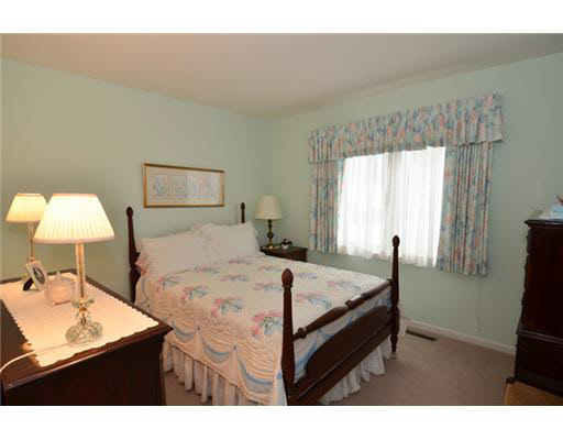 52565 Westgate Dr, South Bend, IN 46635 photo 9