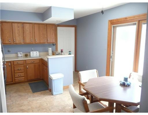 2303 Brady Ln, Mishawaka, IN 46544 photo 6