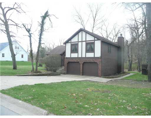 21490 Ravenna Dr, South Bend, IN 46628 photo 15