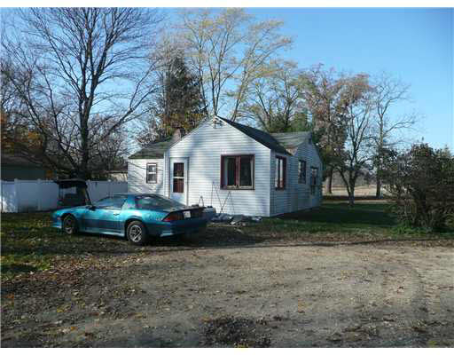 57424 Pear Rd, South Bend, IN 46619 photo 2
