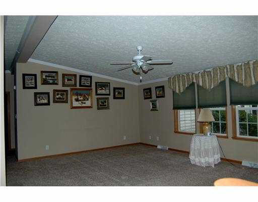 2411 Division St, Mishawaka, IN 46545 photo 2