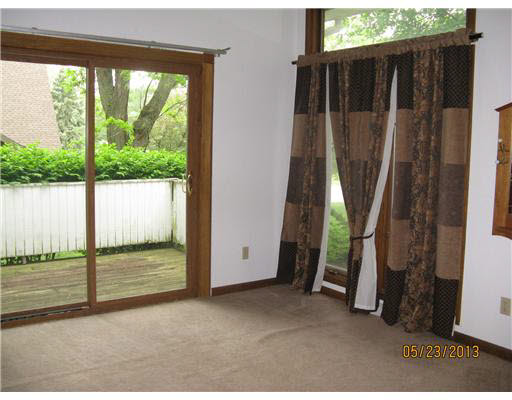 50688 Country Knolls Dr, Granger, IN 46530 photo 6
