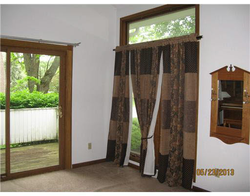 50688 Country Knolls Dr, Granger, IN 46530 photo 5