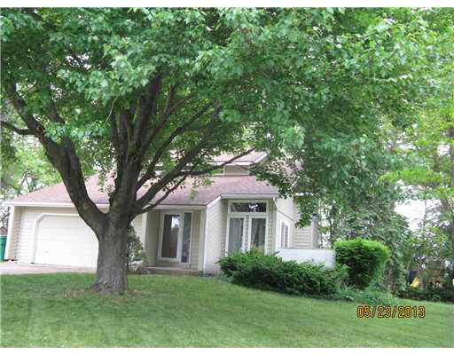 50688 Country Knolls Dr, Granger, IN 46530 photo 1