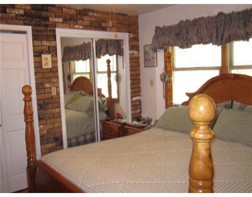 21865 Belkay Dr, South Bend, IN 46628 photo 11