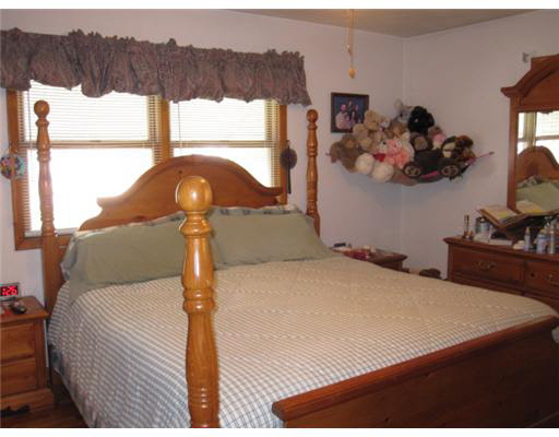 21865 Belkay Dr, South Bend, IN 46628 photo 12