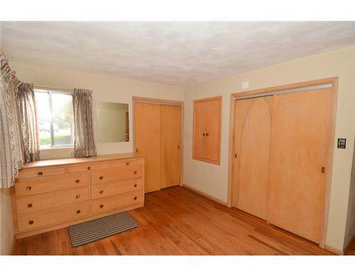 17011 Ireland Rd, South Bend, IN 46614 photo 5