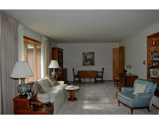 3813 Sampson St, South Bend, IN 46614 photo 2