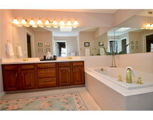 52702 Spring Valley Ln, Granger, IN 46530 photo 16