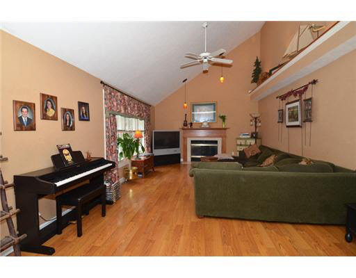 52702 Spring Valley Ln, Granger, IN 46530 photo 6