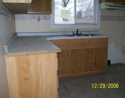 1239 Eclipse Pl, South Bend, IN 46628 photo 4