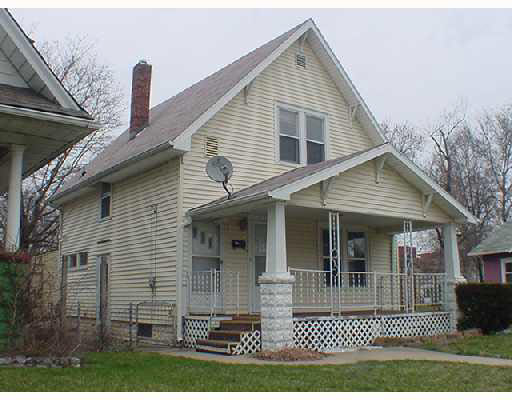237 Donald E, South Bend, IN 46613 photo 2