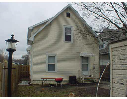 237 Donald E, South Bend, IN 46613 photo 3