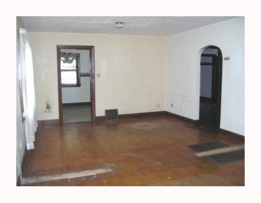 1832 Calvert, South Bend, IN 46613 photo 2