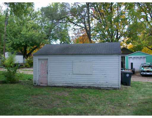 1433 Fox, South Bend, IN 46613 photo 2