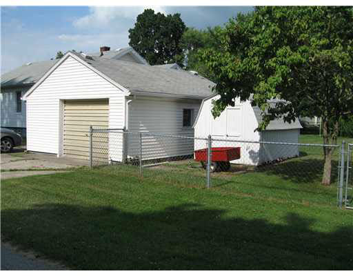 16610 Barton St, Granger, IN 46530 photo 4