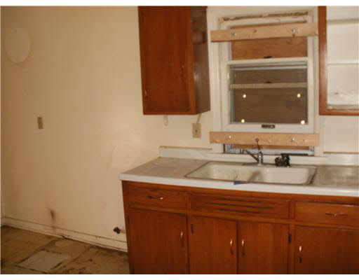 4940 Jefferson St, Gary, IN 46408 photo 3
