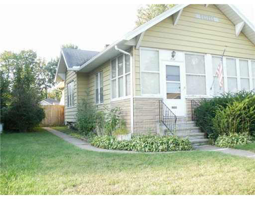 826 Ewing E, South Bend, IN 46613 photo 1