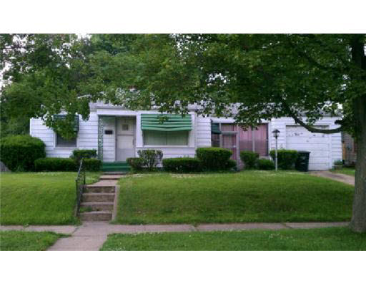 1054 Eclipse, South Bend, IN 46628 photo 1