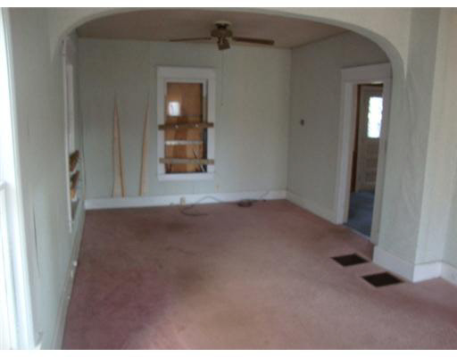 415 Bowman, South Bend, IN 46613 photo 10