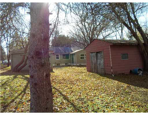 19569 Greenacre St, South Bend, IN 46637 photo 5