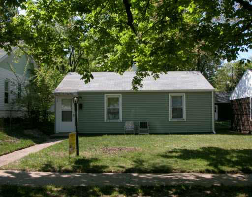 1634 Fox St E, South Bend, IN 46635 photo 1
