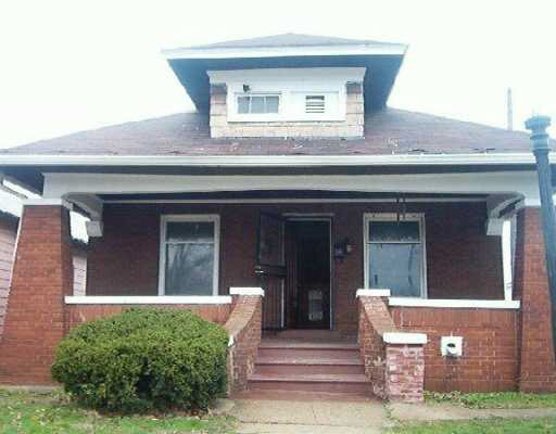 413 Bendix Dr S, South Bend, IN 46619 photo 1