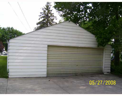 1914 Bowman E, South Bend, IN 46613 photo 2