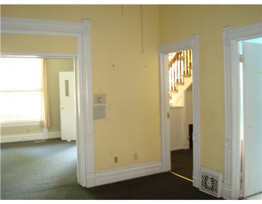 1028 Wayne E, South Bend, IN 46617 photo 4