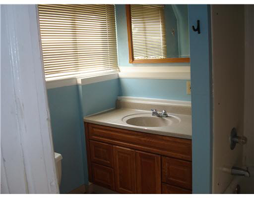 1028 Wayne E, South Bend, IN 46617 photo 7