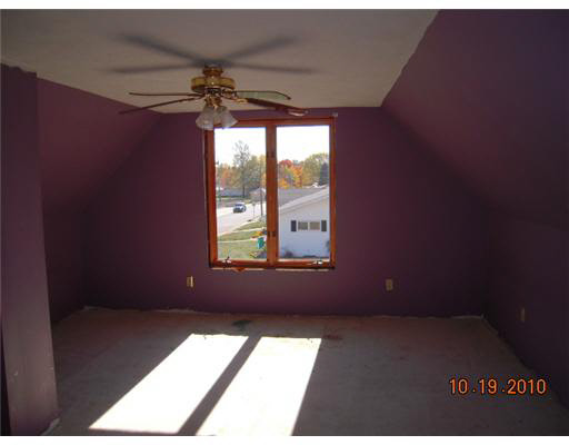 233 Maple St E, Bremen, IN 46506 photo 9