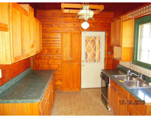 233 Maple St E, Bremen, IN 46506 photo 11