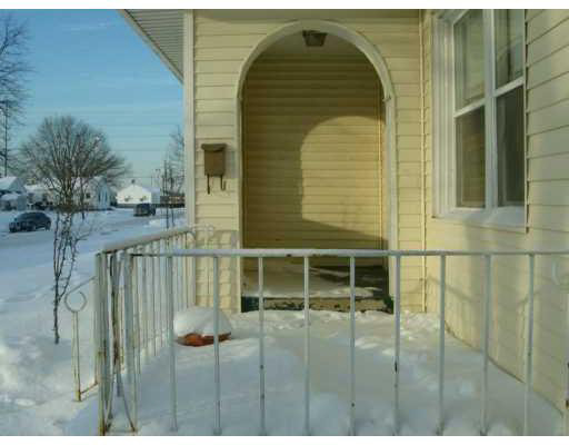 1310 Eclipse Pl, South Bend, IN 46628 photo 2