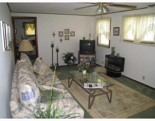 1239 Joyce Dr, South Bend, IN 46616 photo 19