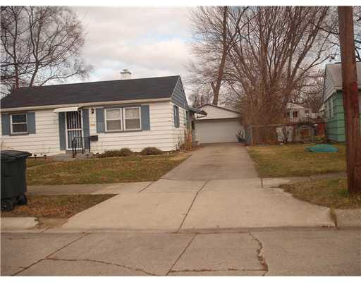 1239 Joyce Dr, South Bend, IN 46616 photo 2