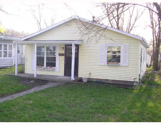 917 Carlton St, Mishawaka, IN 46544 photo 1