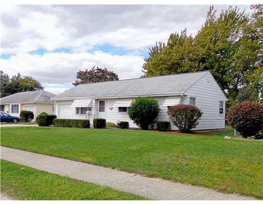 739 Garden Ln, South Bend, IN 46619 photo 1
