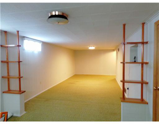 739 Garden Ln, South Bend, IN 46619 photo 10