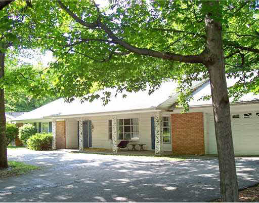 513 Widener Ln, South Bend, IN 46614 photo 1