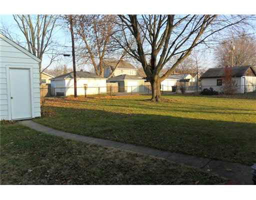 2022 Berkley Pl, South Bend, IN 46616 photo 2