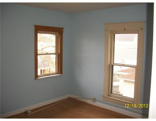 541 Calhoun St, Mishawaka, IN 46545 photo 8