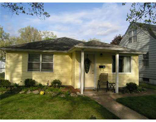 2228 Hollywood Pl, South Bend, IN 46616 photo 1
