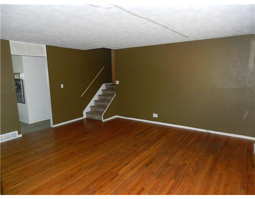 52680 Walsingham Ln, South Bend, IN 46637 photo 2